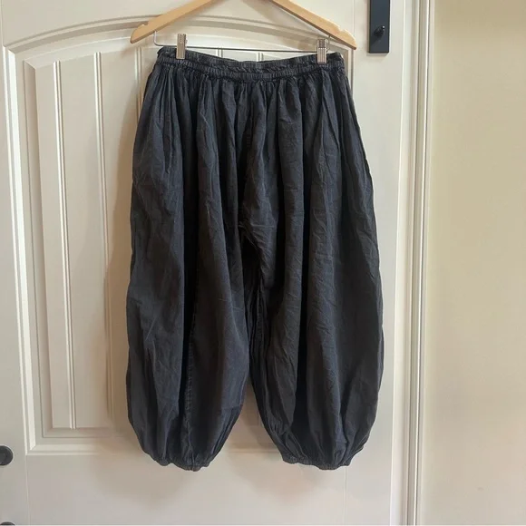 Out From Under Haram Crop Ballon Pants M - Picture 2 of 5